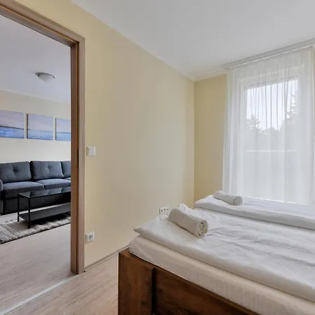 Oliver Apartman *