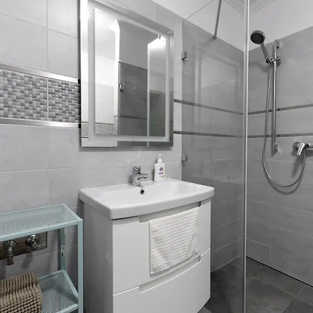 Oliver Apartman